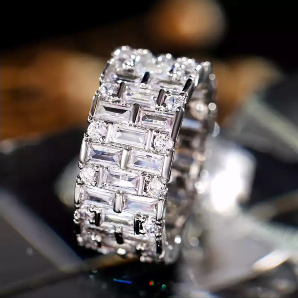 New Luxury 925 Silver Diamond Bridal Ring - Picture 4 of 8